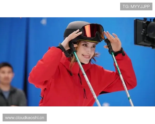 谷爱凌最新照片，穿得比明星还讲究，感觉她赢在起跑线上啊